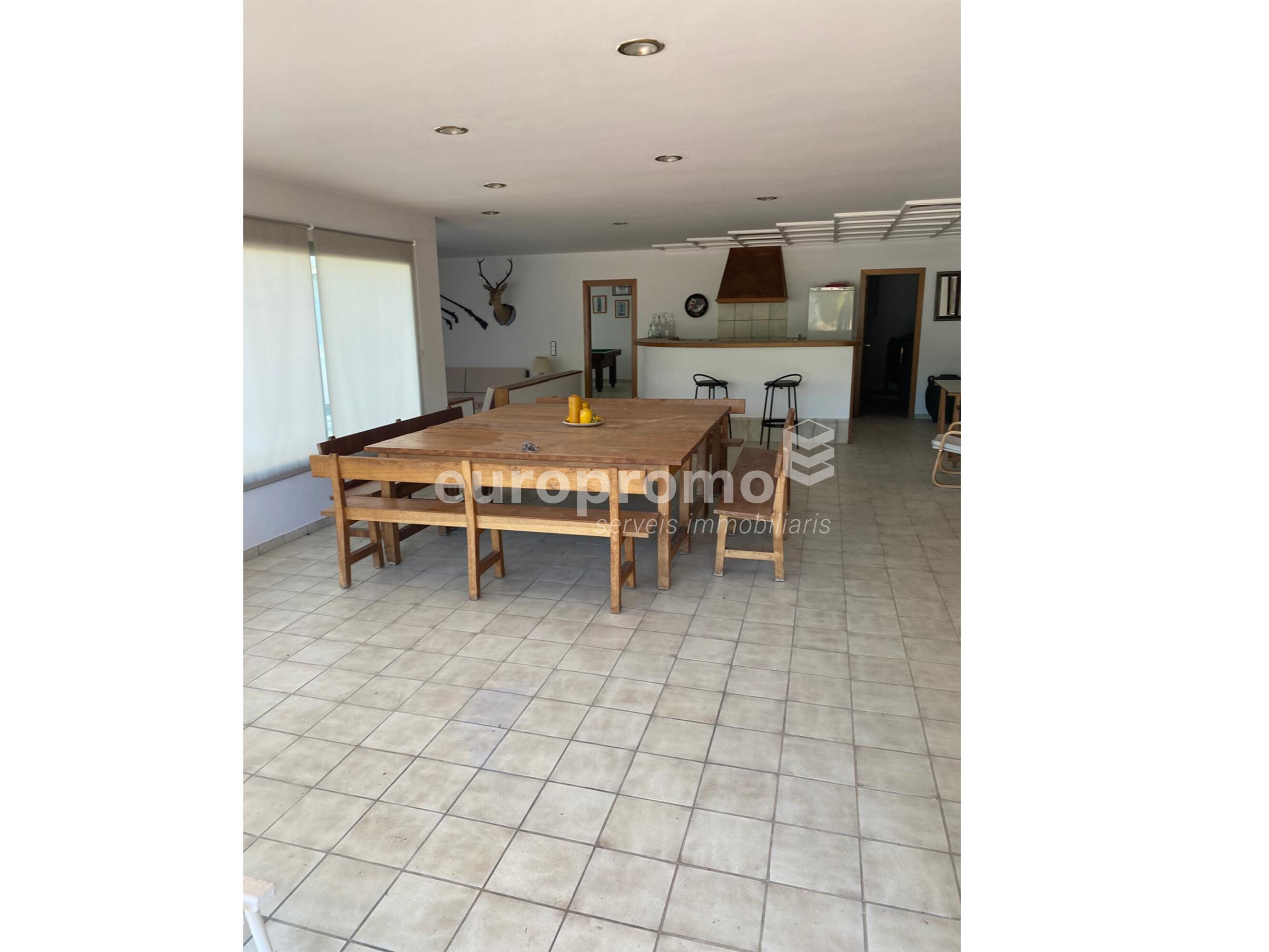 Espectacular casa de lujo situada en Canet d'Adri!!
